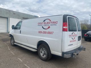 2022 Chevrolet Express Cargo RWD 2500 Regular Wheelbase WT - Exterior Rear Right Corner Image